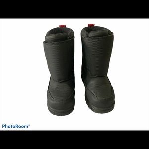 LL BEAN Toddler Snow Boots size 9